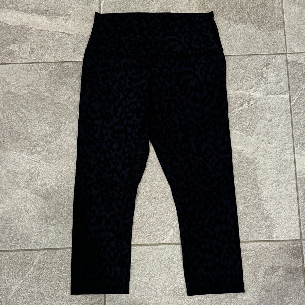 Lululemon Wunder Under Leggings black cheetah print leggings